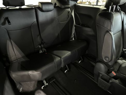 Certified 2025 Toyota Sienna Platinum AWD/4WD image 19