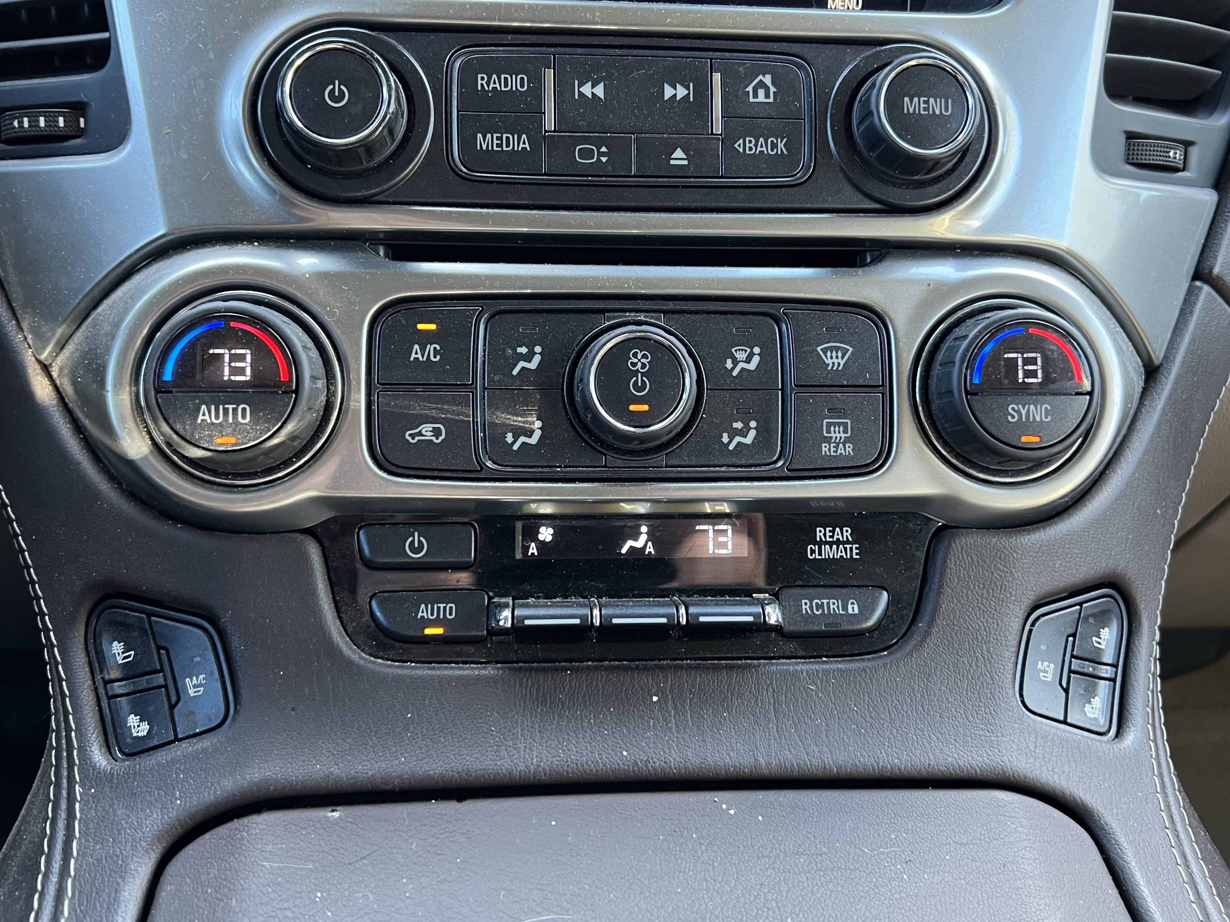 Used 2015 Chevrolet Tahoe LTZ AWD/4WD image 30