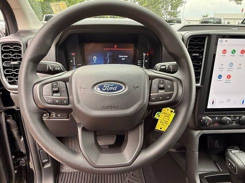 Used 2025 Ford Ranger XL w/ Trailer Tow Package AWD/4WD image 11