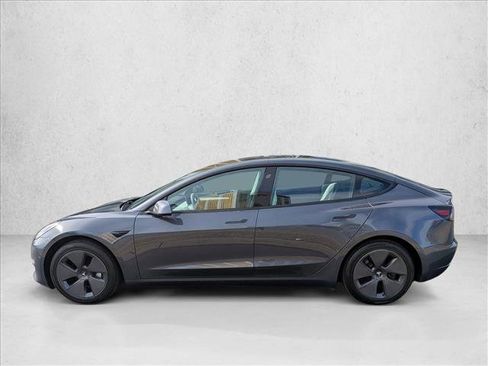 Used 2021 Tesla Model 3 Standard Range Plus image 9