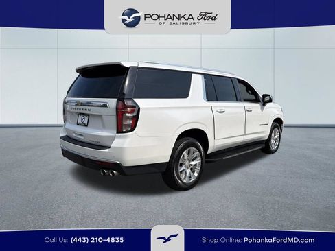 Used 2023 Chevrolet Suburban Premier AWD/4WD image 5