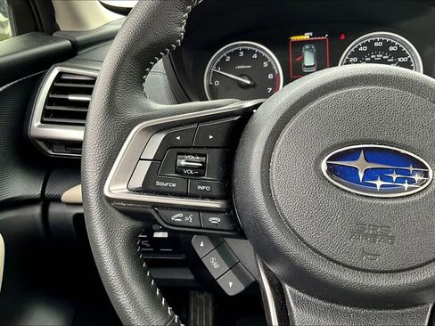 Used 2022 Subaru Forester Limited image 11