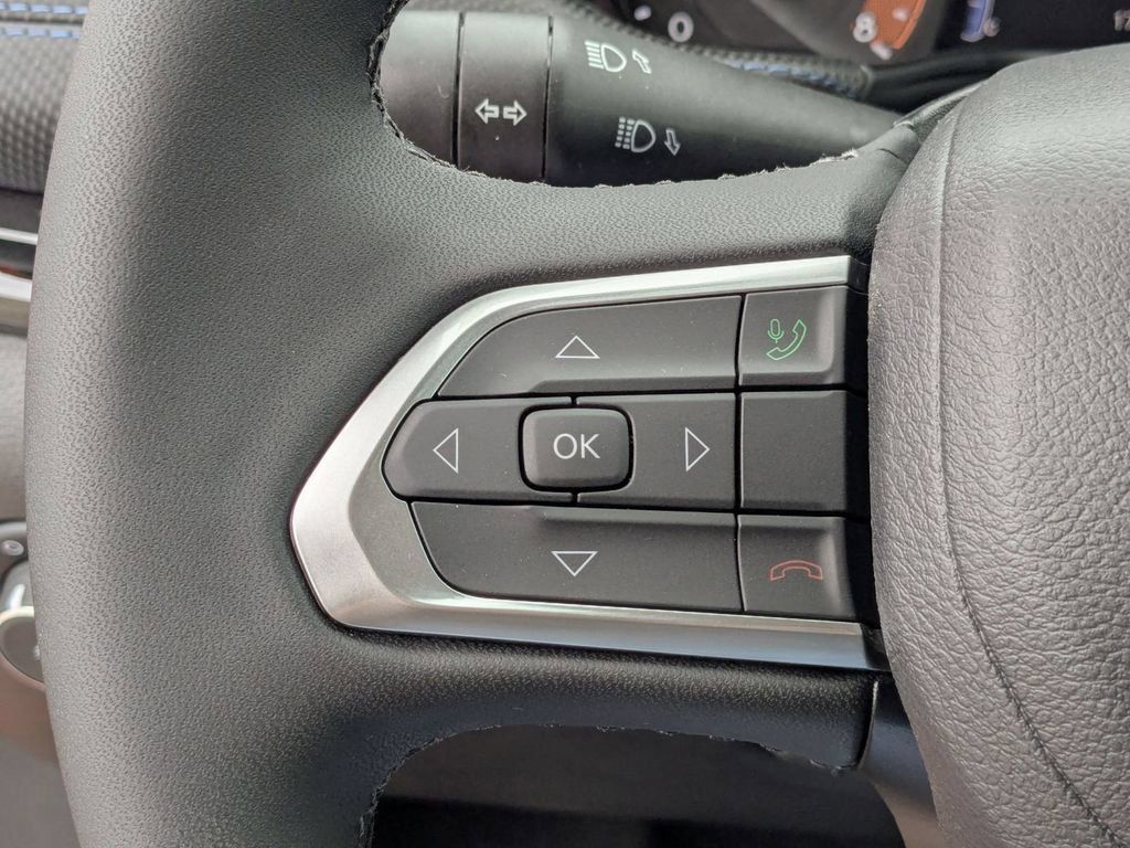 New 2026 Jeep Compass Latitude AWD/4WD image 18