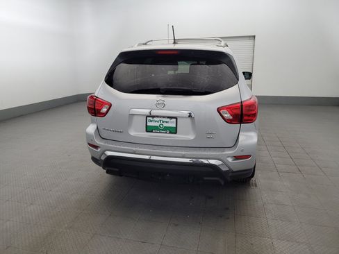 Used 2017 Nissan Pathfinder SL w/ SL Premium Package AWD/4WD image 7