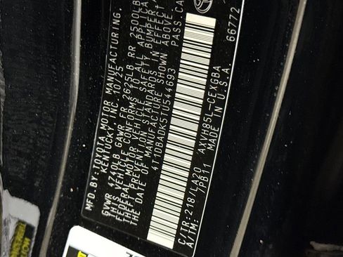 Used 2026 Toyota Camry XLE image 27