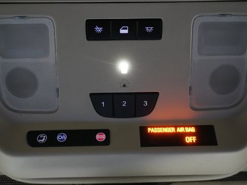 Used 2020 Buick Envision Essence image 23