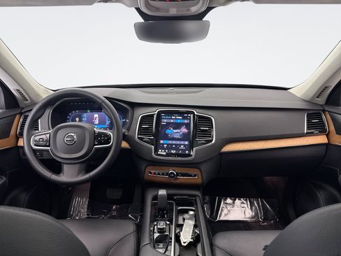 Used 2023 Volvo XC90 T8 Plus w/ Protection Package Premier AWD/4WD image 14