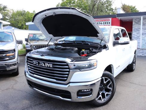 Used 2025 RAM 1500 Laramie AWD/4WD image 56