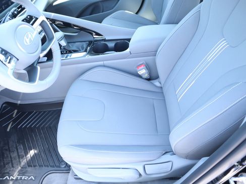 New 2026 Hyundai Elantra SEL Sport Premium FWD image 10