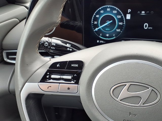 Used 2025 Hyundai Elantra SEL FWD image 19