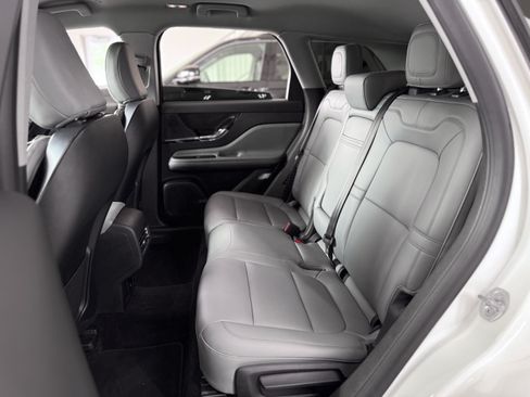 Used 2022 Lincoln Corsair FWD image 20