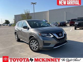 Used 2017 Nissan Rogue S image 1