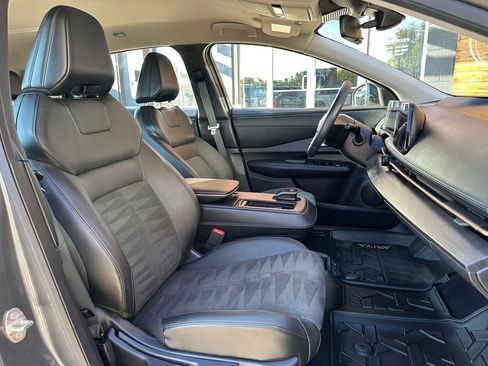 Used 2023 Nissan Ariya Engage image 4