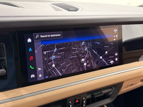 Certified 2025 Porsche Cayenne GTS AWD/4WD image 43