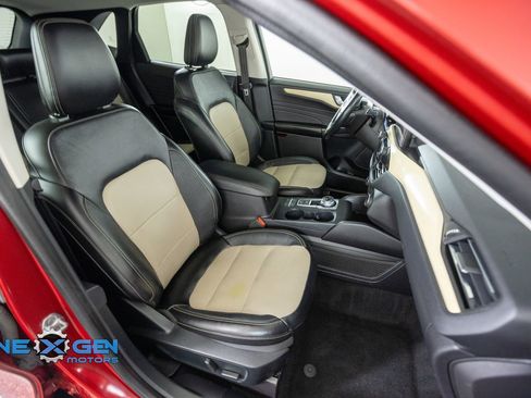 Used 2021 Ford Escape Titanium w/ Titanium Elite Package AWD/4WD image 48