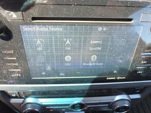 Used 2015 Subaru Outback 2.5i Premium AWD/4WD image 3