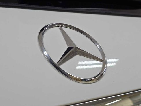 Used 2024 Mercedes-Benz GLE 350 GLE 350 w/ 3rd Row Seat Package image 17