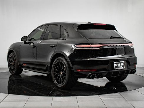 Certified 2021 Porsche Macan GTS image 3