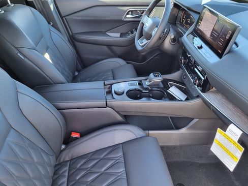 New 2026 Nissan Rogue Platinum w/ Platinum Premium Package image 6