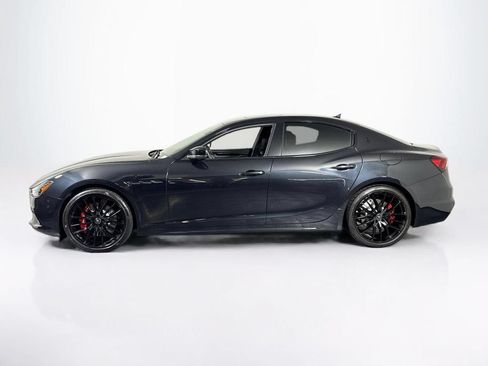Used 2022 Maserati Ghibli Modena RWD image 2