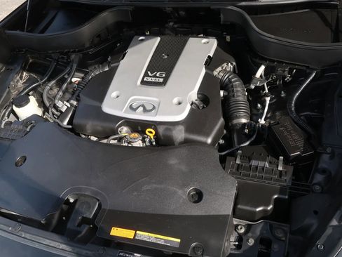 Used 2017 INFINITI QX70 3.7 w/ Premium Package image 49