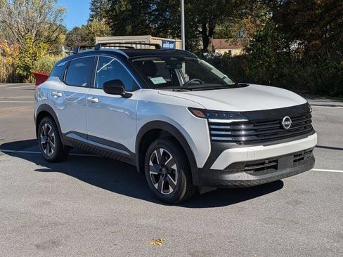 New 2026 Nissan Kicks SV w/ SV Premium Package AWD/4WD image 26