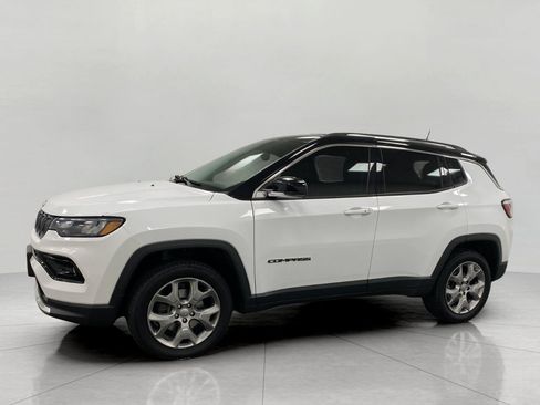 Used 2022 Jeep Compass Limited AWD/4WD image 8