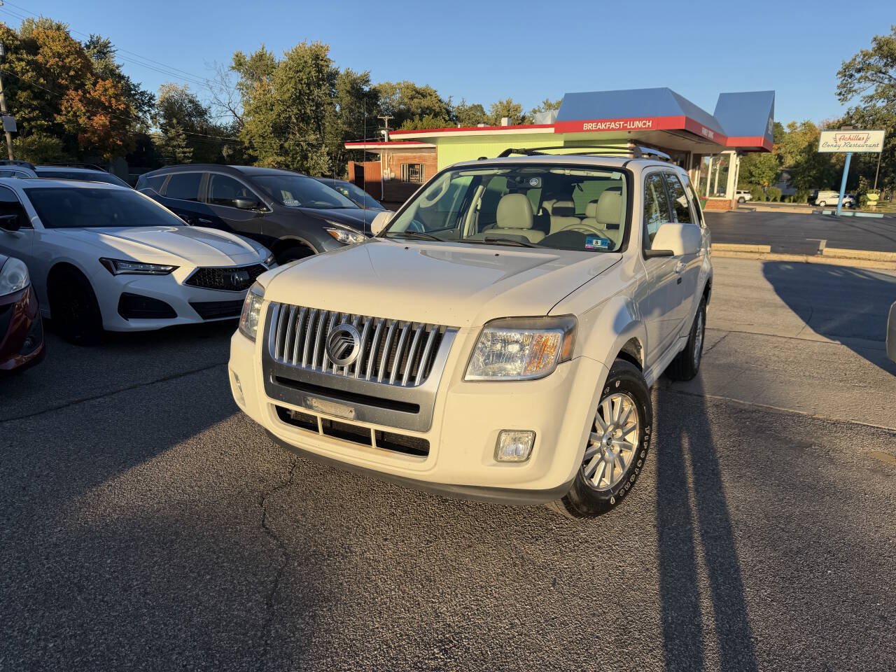 Used 2010 Mercury Mariner Premier AWD/4WD image 4