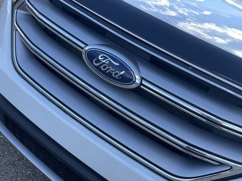 Used 2018 Ford Edge SEL w/ Equipment Group 201A image 31