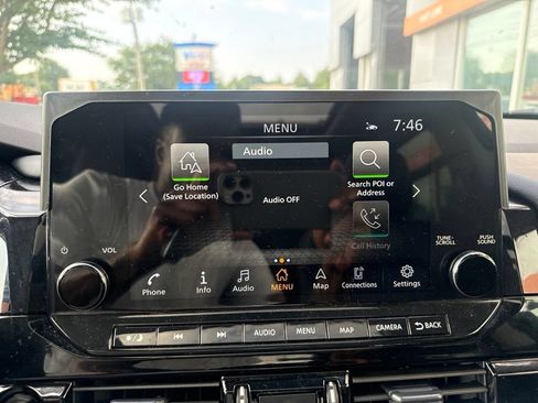 Used 2025 Nissan Pathfinder Platinum w/ Cargo Package FWD image 12