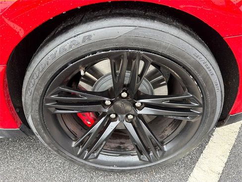 Used 2020 Chevrolet Camaro ZL1 image 18