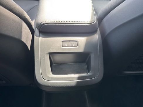 Certified 2025 Volvo XC60 B5 Plus image 17