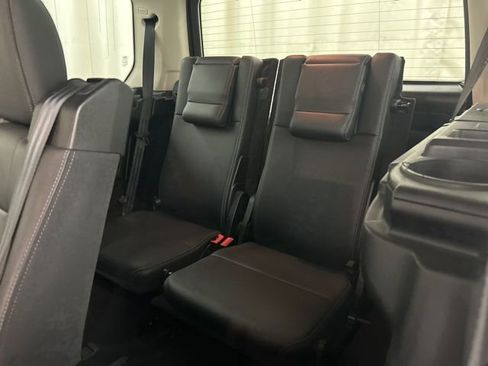 Used 2016 Land Rover LR4 AWD/4WD image 24