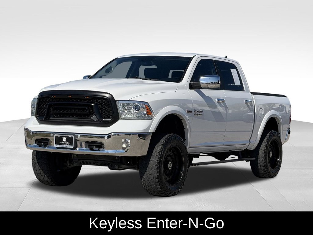 Used 2018 RAM 1500 Laramie w/ Convenience Group AWD/4WD image 5