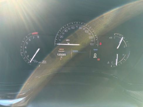 Used 2017 Cadillac XT5 Premium Luxury image 18