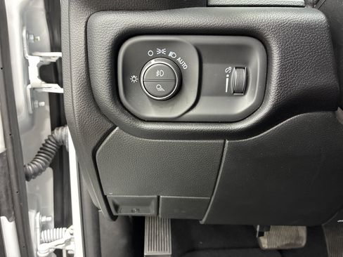 Certified 2025 RAM 2500 Big Horn AWD/4WD image 21