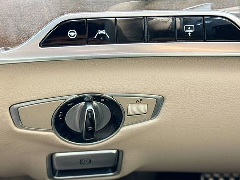 Used 2020 Mercedes-Benz S 560 Sedan image 11