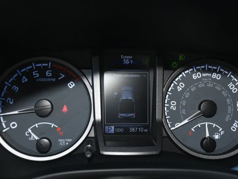 Certified 2023 Toyota Tacoma TRD Off-Road image 13