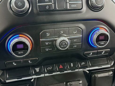 Used 2022 Chevrolet Silverado 3500 LT w/ Convenience Package image 16