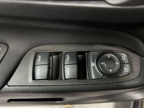 Certified 2023 Chevrolet Equinox RS FWD image 22