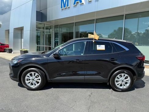 Certified 2023 Ford Escape Active w/ Tech Pack #2 AWD/4WD image 4