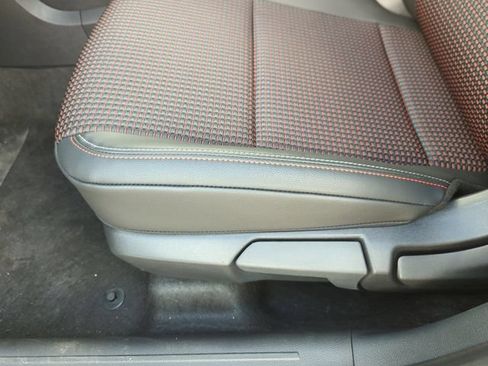 New 2026 Nissan Kicks SR FWD image 26