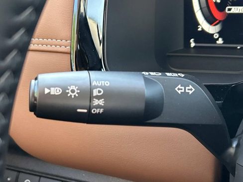 New 2026 Nissan Pathfinder Platinum AWD/4WD image 31