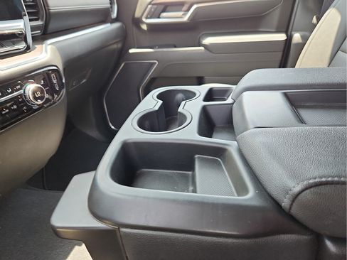 Used 2025 GMC Sierra 1500 SLT AWD/4WD image 22