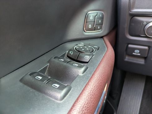 Used 2022 Ford Expedition Limited RWD image 30