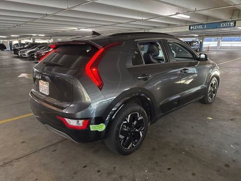Certified 2023 Kia Niro Wind FWD image 4