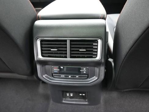 New 2026 Volkswagen Atlas Peak Edition image 25