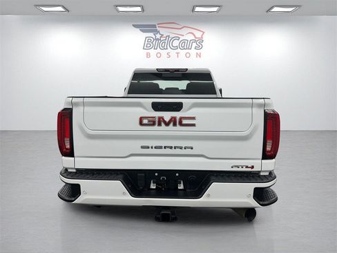 Used 2021 GMC Sierra 2500 AT4 w/ AT4 Premium Plus Package image 5