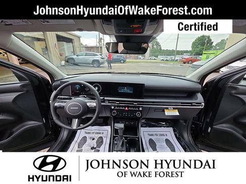 Used 2025 Hyundai Tucson SEL FWD image 17