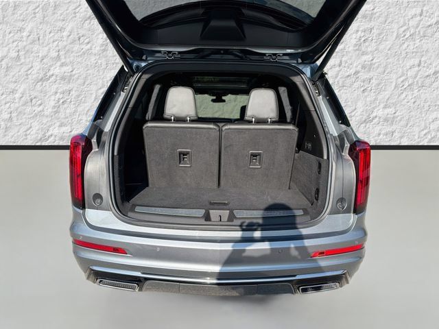 Used 2024 Cadillac XT6 Premium Luxury FWD image 12